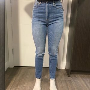 THE LOLA Denim Forum Jeans